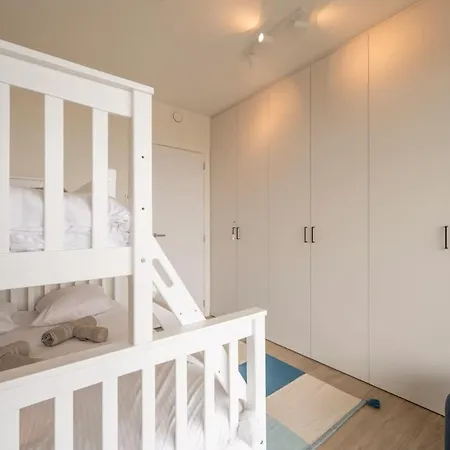 Luxury With Panoramic Views 오스텐드