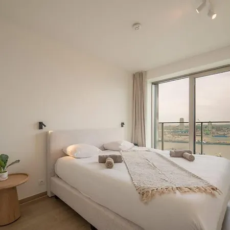 Luxury With Panoramic Views * 오스텐드