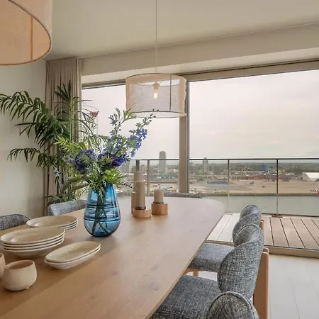 Luxury With Panoramic Views 오스텐드